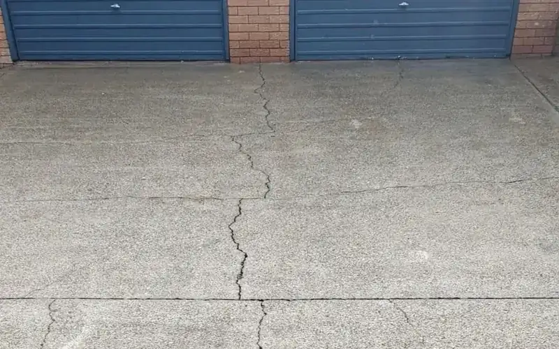 Driveway pressure clean, after