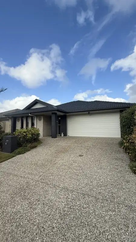 Single-storey exterior